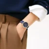 34-mm-Armbanduhr mit charakteristischem Streifen