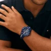 46-mm-Sportuhr mit Silikonarmband