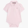 Babys-Polo-Strampler und Geschenktüte Babys-Polo-Strampler und Geschenktüte