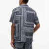 Camp-Hemd mit klassischer Passform und Bandana-Patchwork Camp-Hemd mit klassischer Passform und Bandana-Patchwork