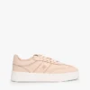 Court-Sneaker aus genarbtem Leder Court-Sneaker aus genarbtem Leder