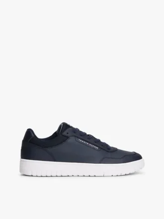 Court-Sneaker aus verschiedenen Lederarten