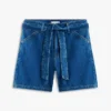 Denim-Shorts mit Gürtel und hoher Leibhöhe Denim-Shorts mit Gürtel und hoher Leibhöhe