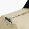Duffle-Tasche mit Flaggenstreifen-Logo