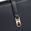 Elegante Monogramm-Umhängetasche