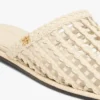 Flache Pantolette mit offenem Gewebe Flache Pantolette mit offenem Gewebe