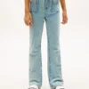 Flare-Jeans für Kinder mit aufgesetzten Taschen Flare-Jeans für Kinder mit aufgesetzten Taschen
