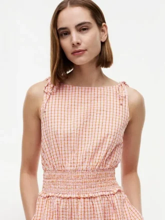 Gerafftes Gingham-Seersucker-Midi-Kleid