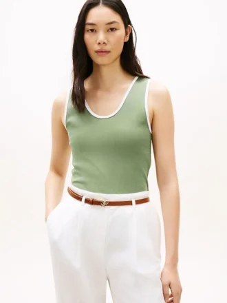 Geripptes Tanktop mit V-Ausschnitt