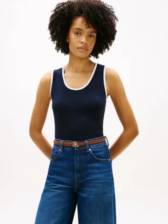 Geripptes Tanktop mit V-Ausschnitt