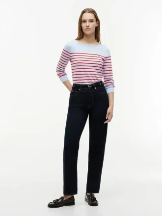Gestreifter Pullover mit U-Boot-Ausschnitt