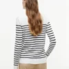 Gestreifter Pullover mit U-Boot-Ausschnitt