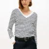 Gestreifter Pullover mit V-Ausschnitt