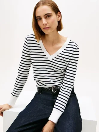 Gestreifter Pullover mit V-Ausschnitt