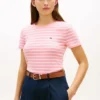 Gestreiftes Favorite T-Shirt mit Rundhalsausschnitt Gestreiftes Favorite T-Shirt mit Rundhalsausschnitt