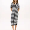 Gestreiftes, leichtes Polo-Strickkleid