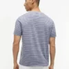 Gestreiftes T-Shirt mit Tasche Gestreiftes T-Shirt mit Tasche