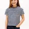 Gestreiftes T-Shirt mit Tasche für Kinder Gestreiftes T-Shirt mit Tasche für Kinder