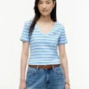 Gestreiftes V-Ausschnitt-T-Shirt „Favorite“ Gestreiftes V-Ausschnitt-T-Shirt „Favorite“