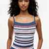 Gestricktes Tanktop mit Zopfmuster Gestricktes Tanktop mit Zopfmuster