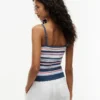 Gestricktes Tanktop mit Zopfmuster Gestricktes Tanktop mit Zopfmuster