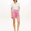 Gingham-Seersucker-Shorts mit Gürtel Gingham-Seersucker-Shorts mit Gürtel