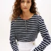 Henley-Shirt aus Baumwoll-Interlock mit lockerer Passform Henley-Shirt aus Baumwoll-Interlock mit lockerer Passform