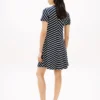 Interlock-Kleid mit Chevron-Streifen Interlock-Kleid mit Chevron-Streifen