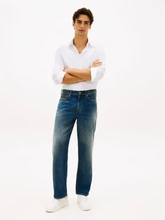 Jeans in lockerer Passform