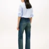 Jeans mit mittlerer Leibhöhe und geradem, lockerem Schnitt Jeans mit mittlerer Leibhöhe und geradem, lockerem Schnitt