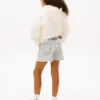 Jeansshorts für Kinder mit unversäubertem Saum Jeansshorts für Kinder mit unversäubertem Saum