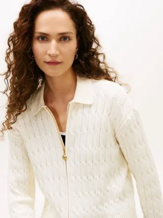 Kabelgestrickte Strickjacke mit Reißverschluss in Boxy-Passform