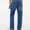 Kinder-Jeans in gerader Passform