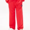 Kinder-Jogginghose mit gewelltem Flaggenlogo Kinder-Jogginghose mit gewelltem Flaggenlogo