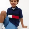 Kinder-Polohemd mit Farbblock-Flaggenmuster aus Stretch Kinder-Polohemd mit Farbblock-Flaggenmuster aus Stretch