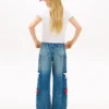 Kinder-T-Shirt mit gestickten Sternen und Rippbündchen Kinder-T-Shirt mit gestickten Sternen und Rippbündchen