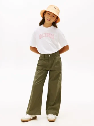 Kinderhose mit hoher Taille und weitem Bein