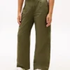 Kinderhose mit hoher Taille und weitem Bein