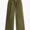 Kinderhose mit hoher Taille und weitem Bein