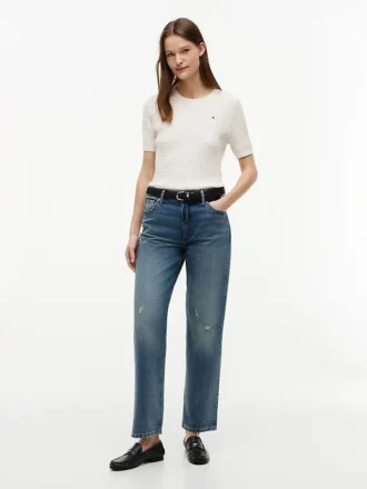 Klassische Straight-Jeans mit hoher Leibhöhe