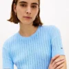 Kurzärmeliger Pointelle-Pullover mit Tasche Kurzärmeliger Pointelle-Pullover mit Tasche