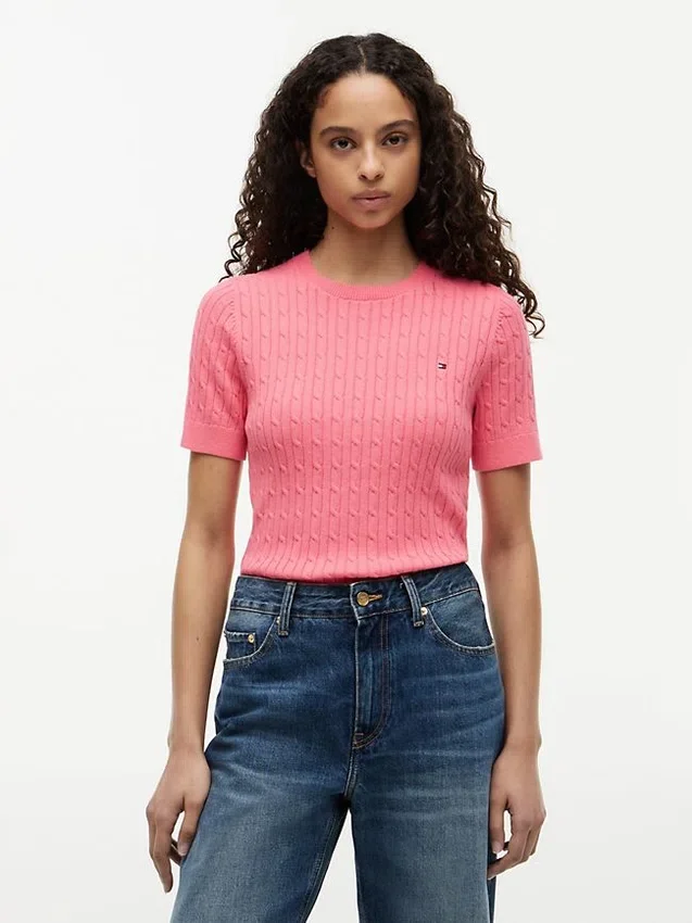 Kurzärmeliger Pullover mit Zopfmuster Kurzärmeliger Pullover mit Zopfmuster