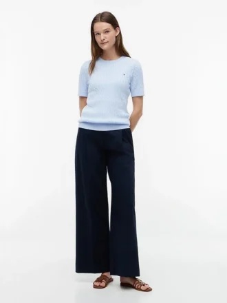 Kurzärmeliger Pullover mit Zopfmuster