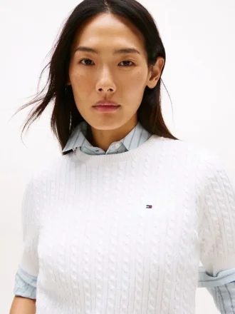 Kurzärmeliger Pullover mit Zopfmuster