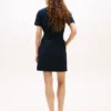 Kurzärmeliges Utility-Shirtkleid mit Gürtel Kurzärmeliges Utility-Shirtkleid mit Gürtel