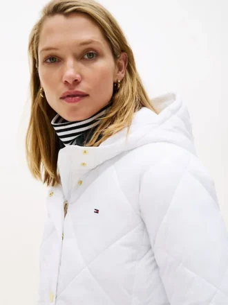 Leichte, wattierte Steppjacke mit Kapuze Leichte, wattierte Steppjacke mit Kapuze