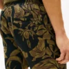 Leinenshorts mit tropischem Print Leinenshorts mit tropischem Print