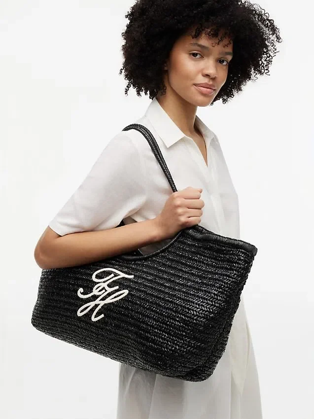 Maxi-Tasche aus Raffia mit Schriftzug-Monogramm Maxi-Tasche aus Raffia mit Schriftzug-Monogramm
