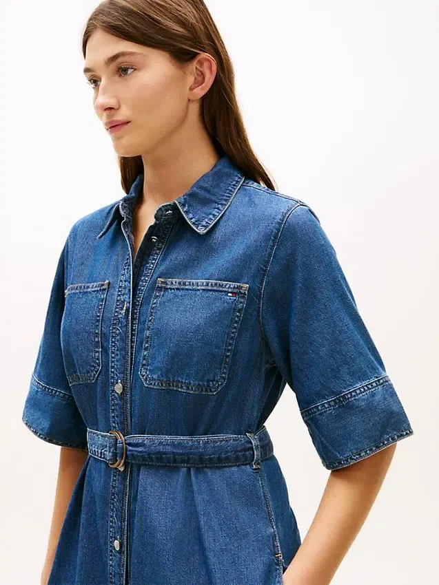 Midi-Jeanskleid mit Gürtel Midi-Jeanskleid mit Gürtel