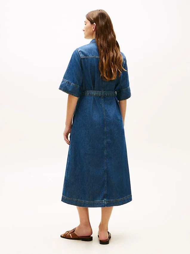 Midi-Jeanskleid mit Gürtel Midi-Jeanskleid mit Gürtel